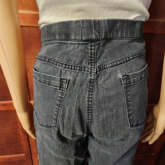 Jeans - Picture 10 of 11